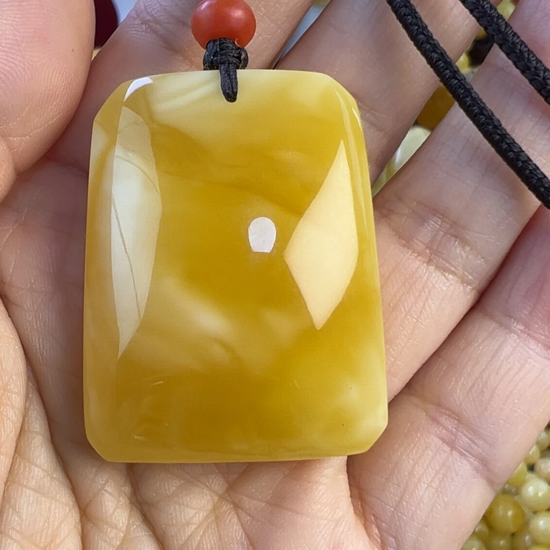 蜜蜡吊坠(赠链)未镶嵌