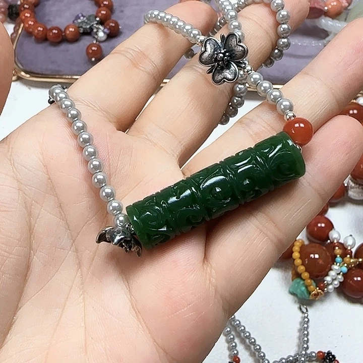 兰***润和田玉（碧玉）未镶嵌颈饰