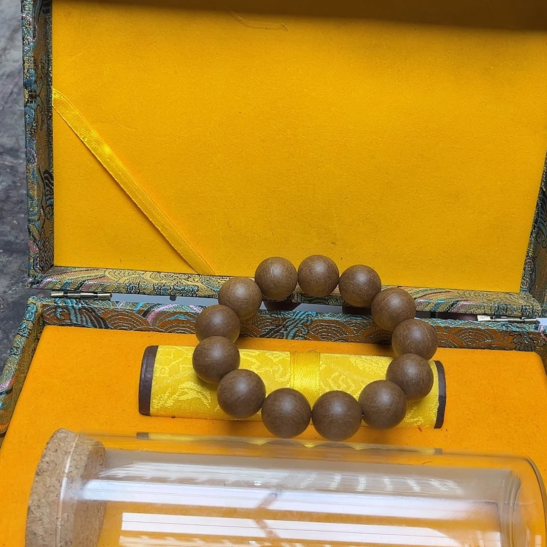 大叶紫檀（黑酸枝木类）