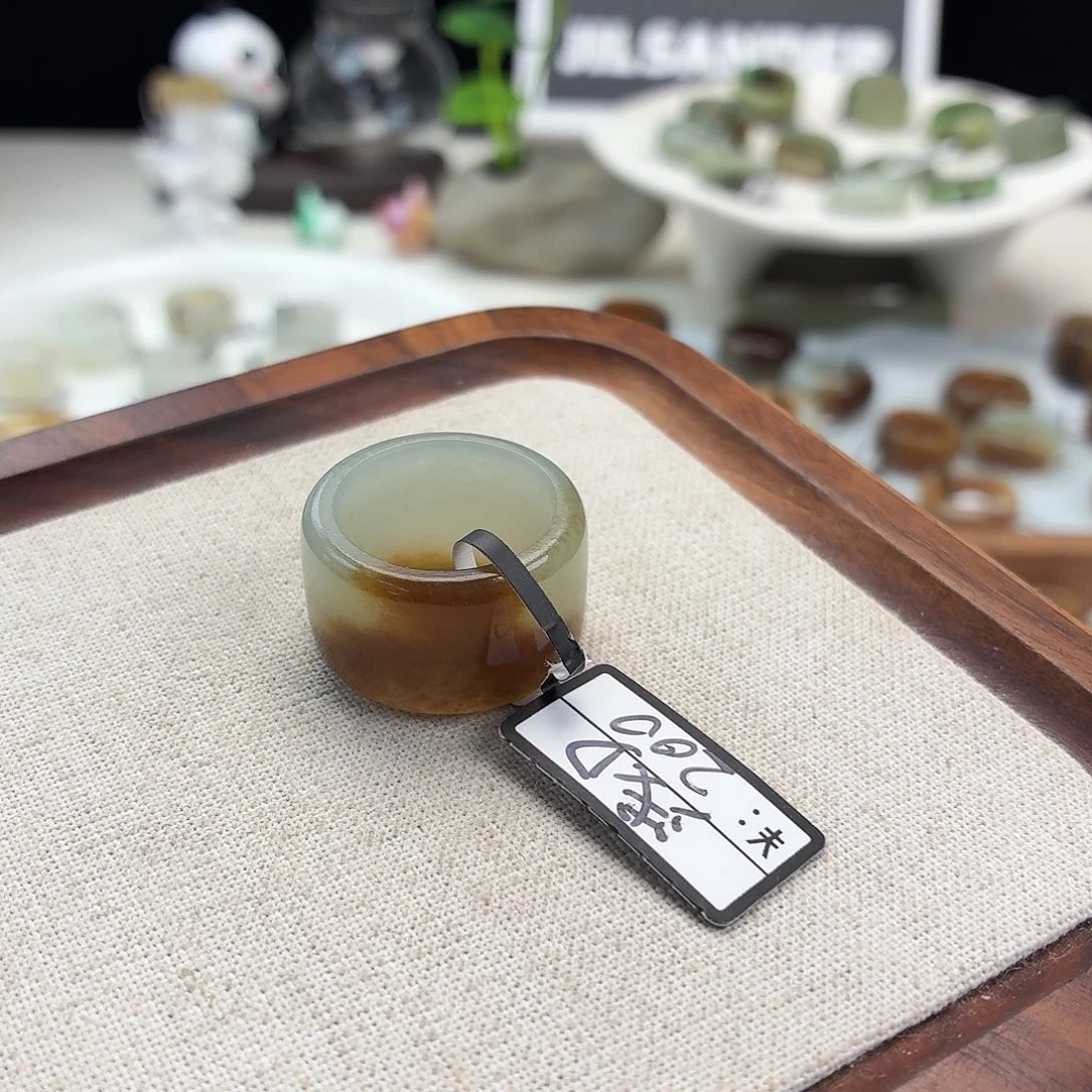未镶嵌戒圈和田玉F57意境糖圆切18.0不退换
