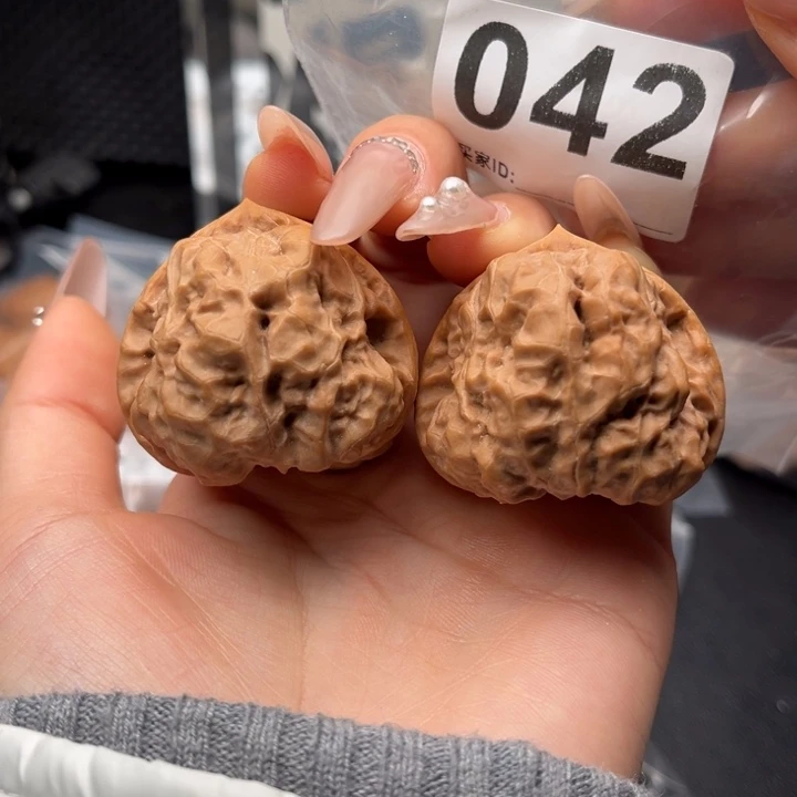 吊坠文玩核桃三角蛙41.5