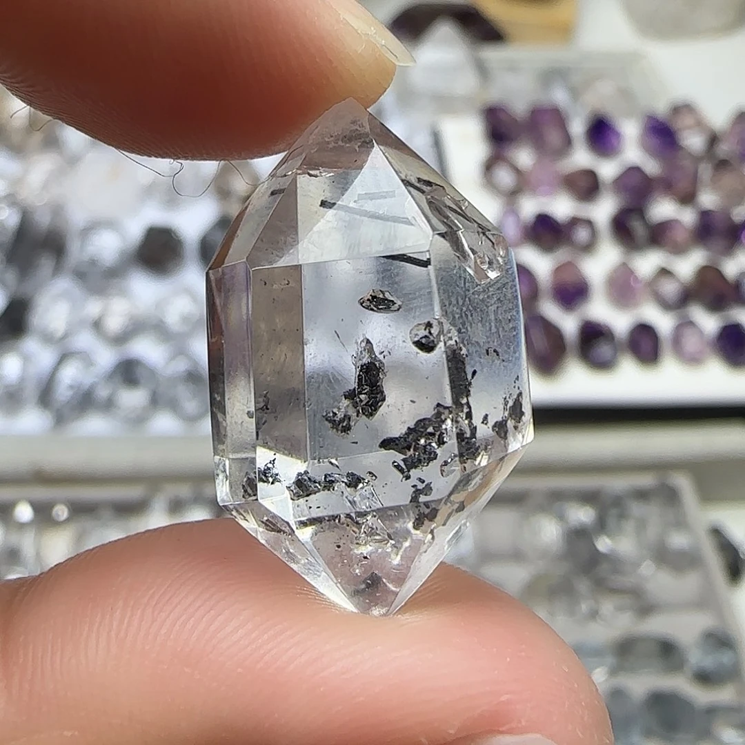 水晶珠宝半成品未镶嵌闪灵双尖随形带小流沙