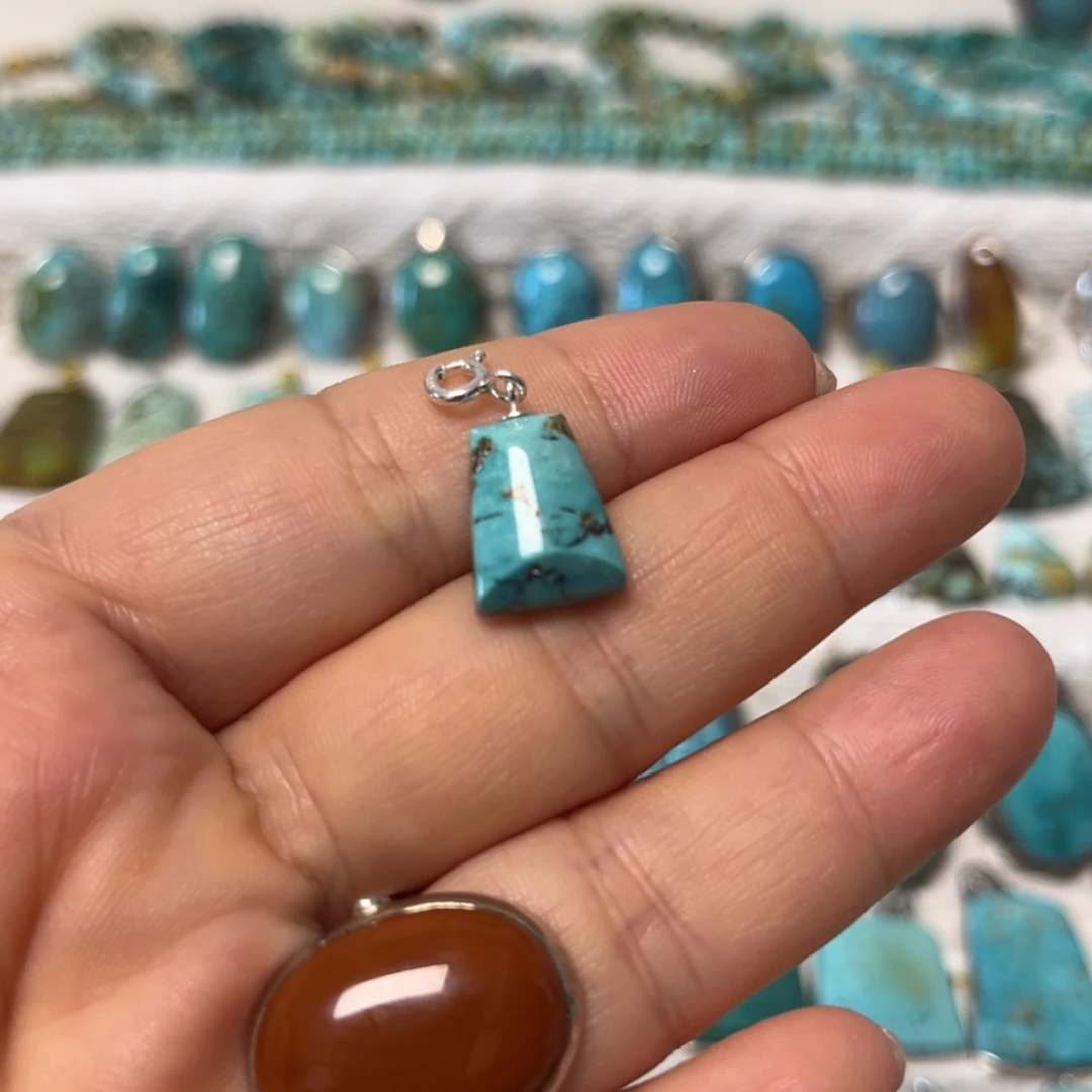 【闪购商品】未镶嵌南红玛瑙珠宝奇石