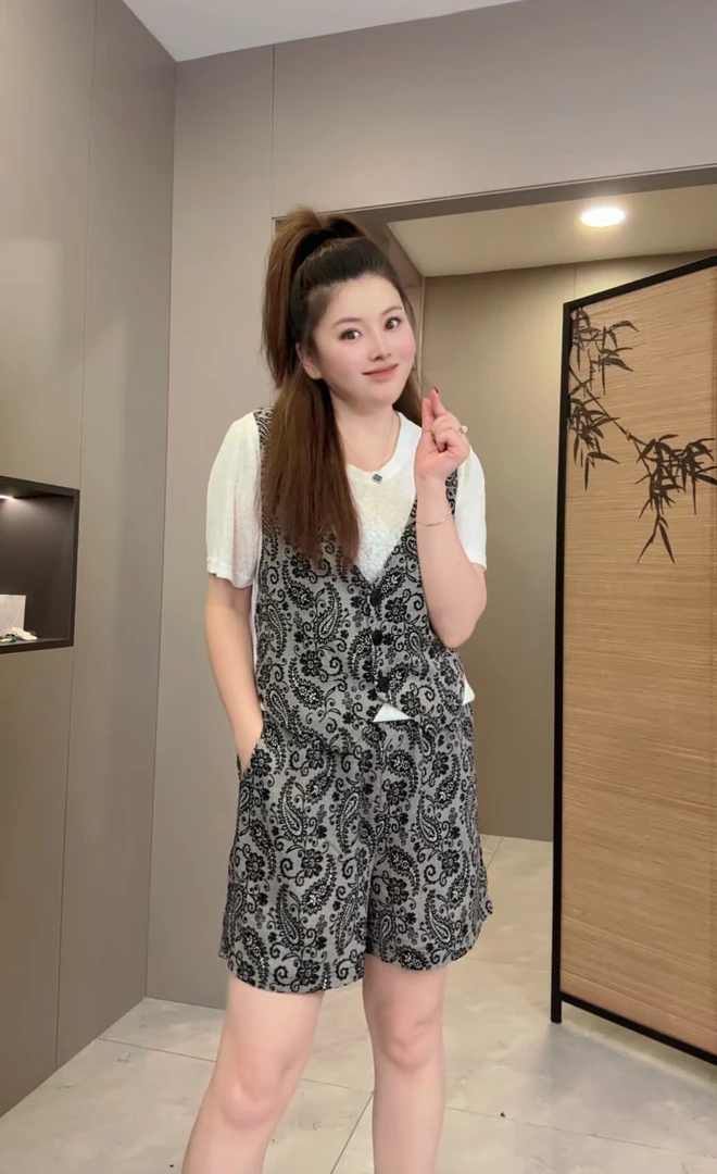 【婷婷】2025夏季新款韩版新款显瘦清凉25183碎花套装