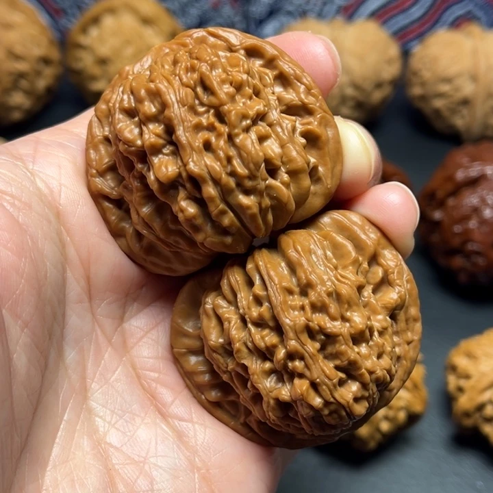 文玩核桃吊坠四座楼