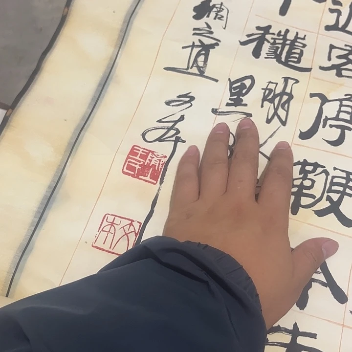 摆件，轴坏，破损，水渍，都是正常