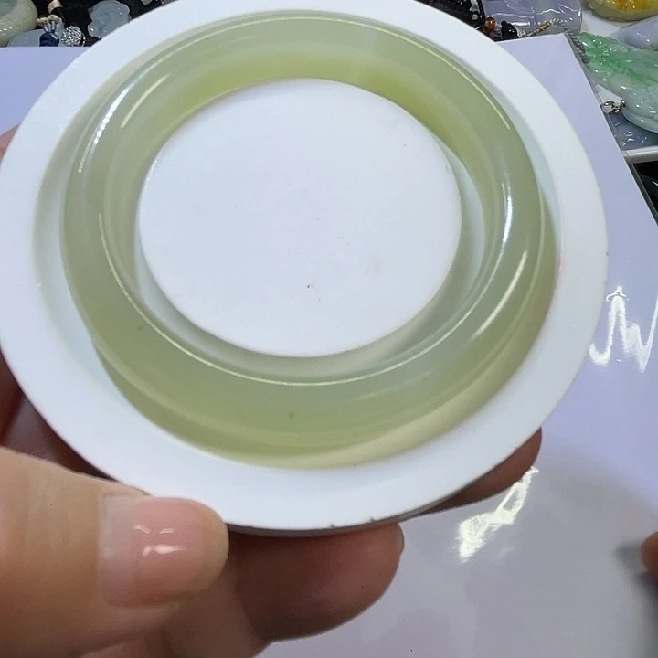 和田玉未镶嵌手镯和田玉手镯