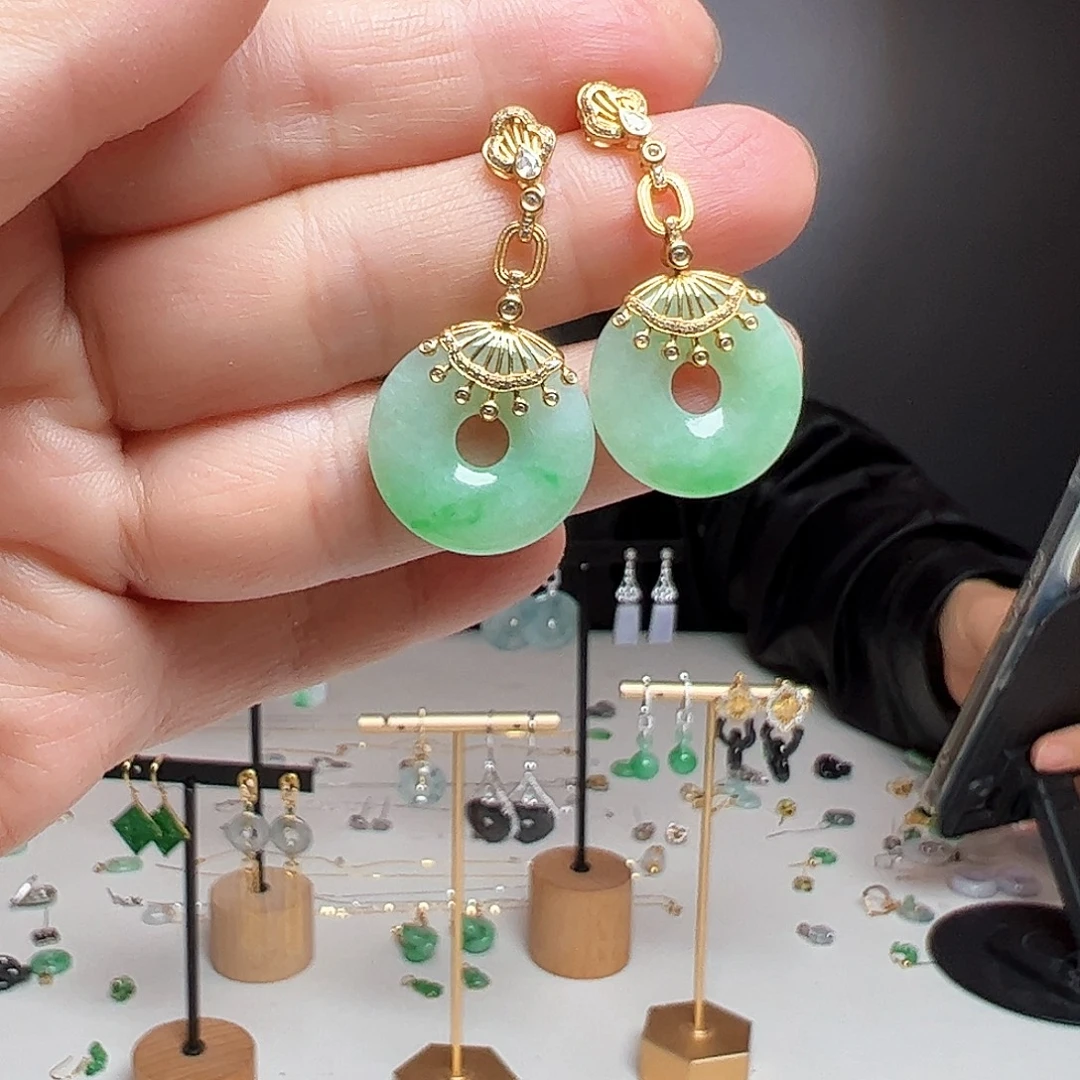 翡翠18K金镶嵌耳饰天然翡翠