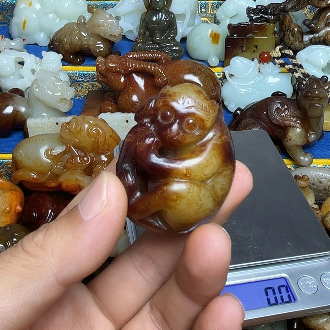 雅***趣未镶嵌和田玉挂件