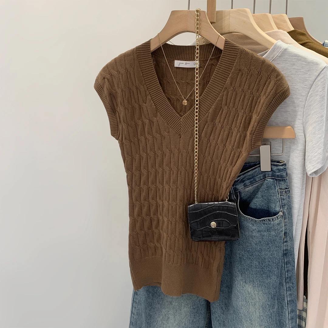 【部分现】2025新款时尚百搭修身V领麻花短袖针织衫显瘦上衣M1147