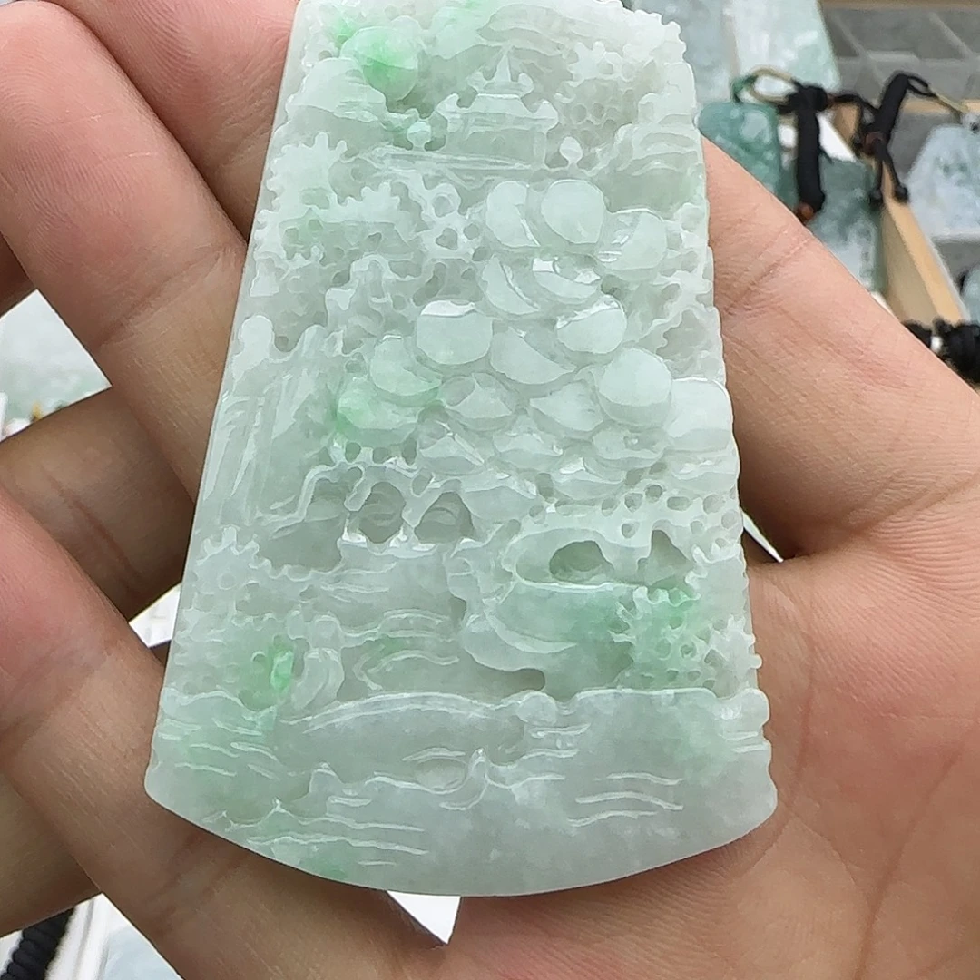 翡翠未镶嵌颈饰翡翠