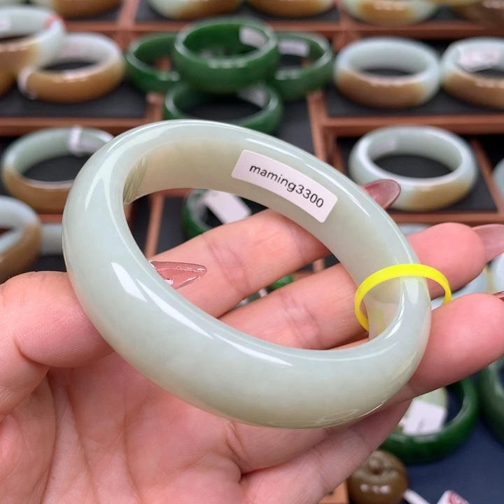 和田玉5758圈口未镶嵌