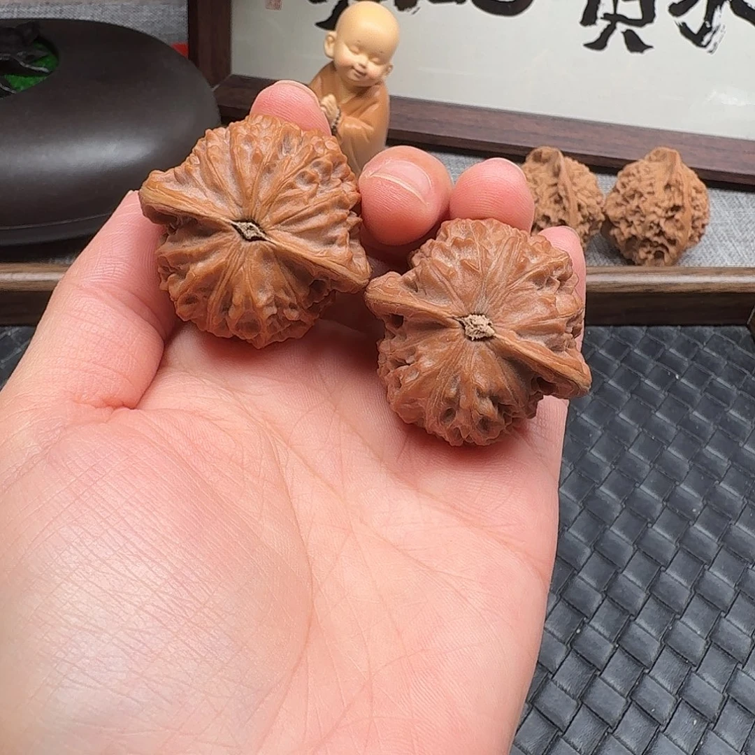 核桃全品红皮宫灯41