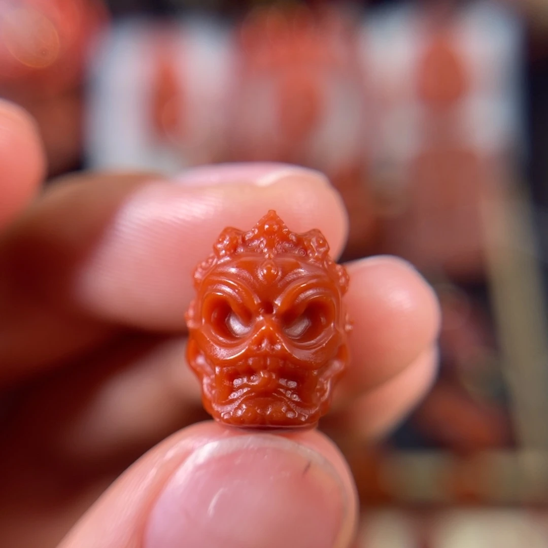 南红玛瑙未镶嵌尸陀林13.7*11.7