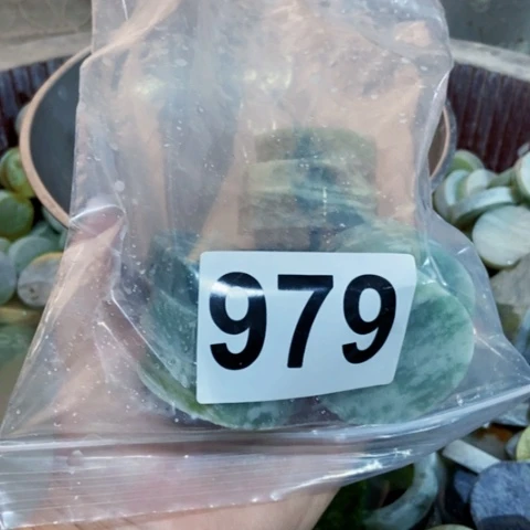 【闪购商品】蛇纹石玉珠宝半成品未镶嵌