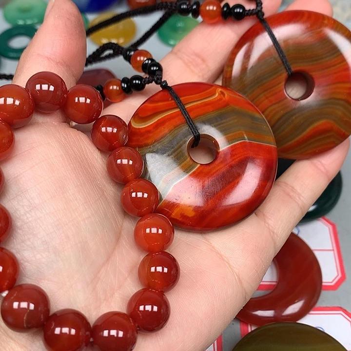 阿***子玛瑙/玉髓未镶嵌颈饰