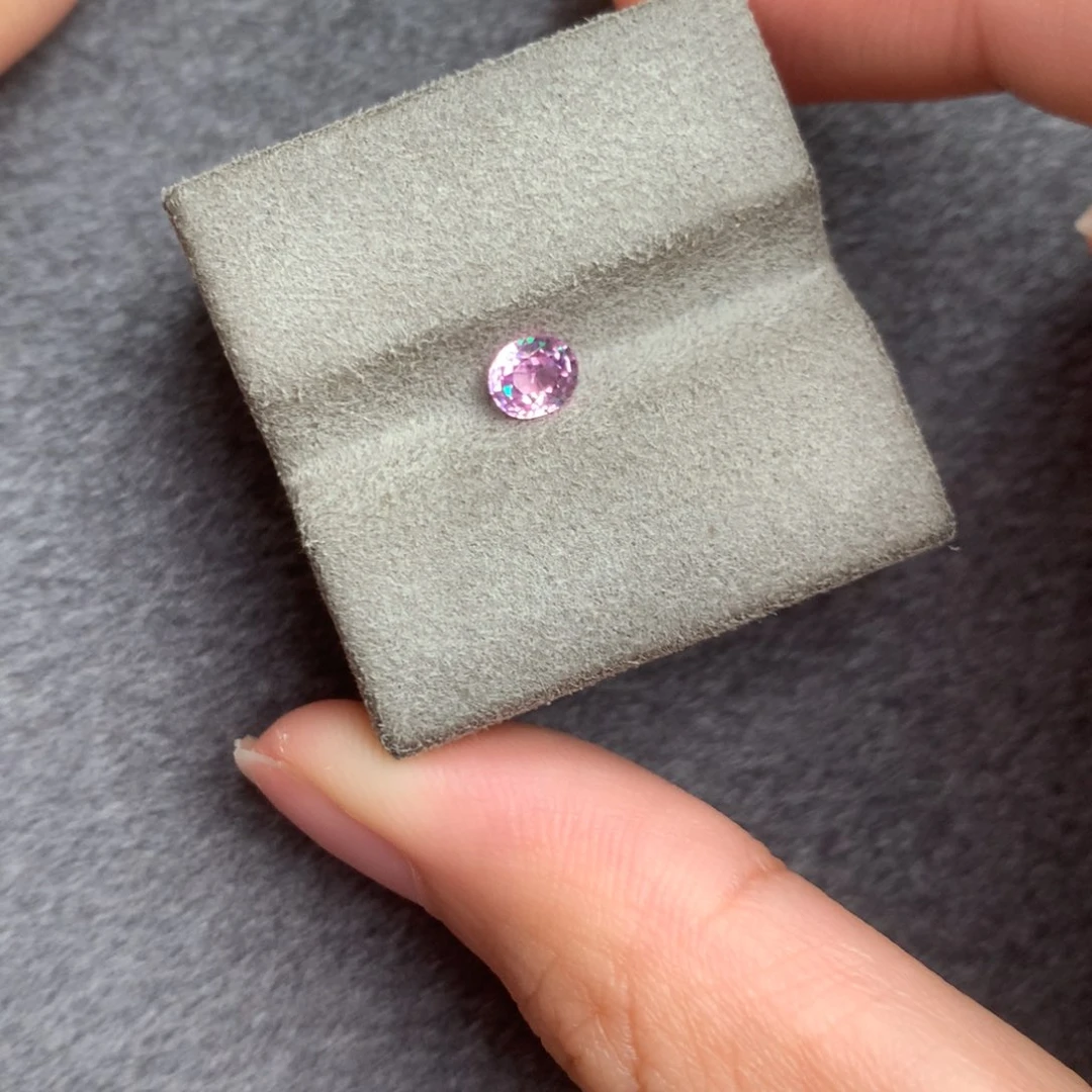 裸石蓝宝石0.55ct无烧粉蓝宝