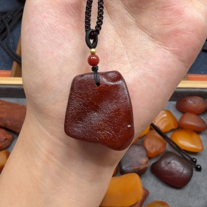 蜜蜡未镶嵌吊坠(赠链)