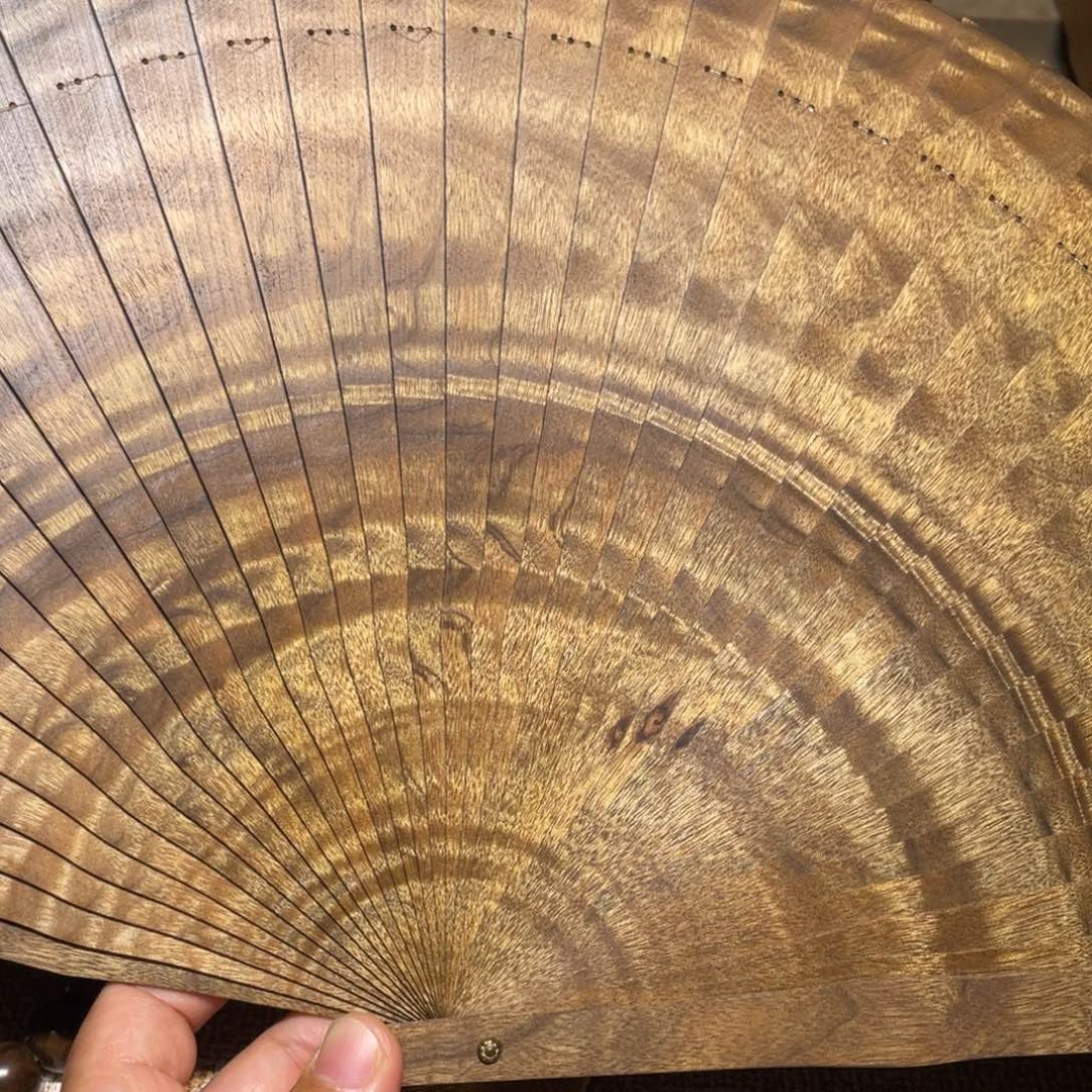 楠木（金丝楠）其他扇子