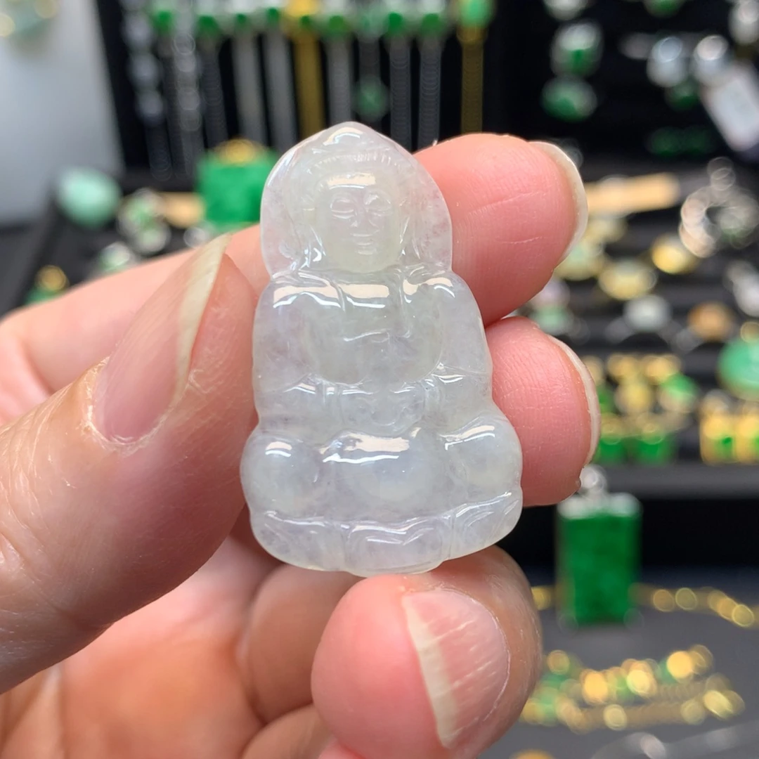 翡翠未镶嵌颈饰有纹裂