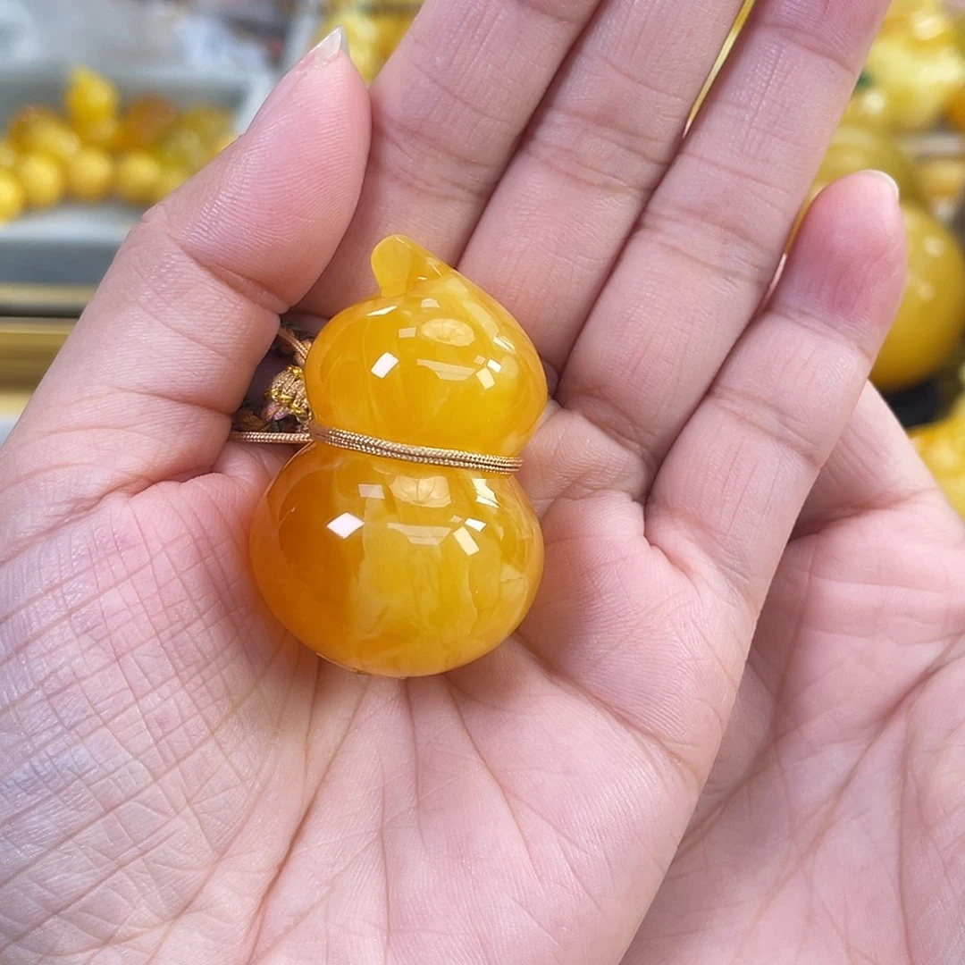 琥珀未镶嵌珠宝奇石h23