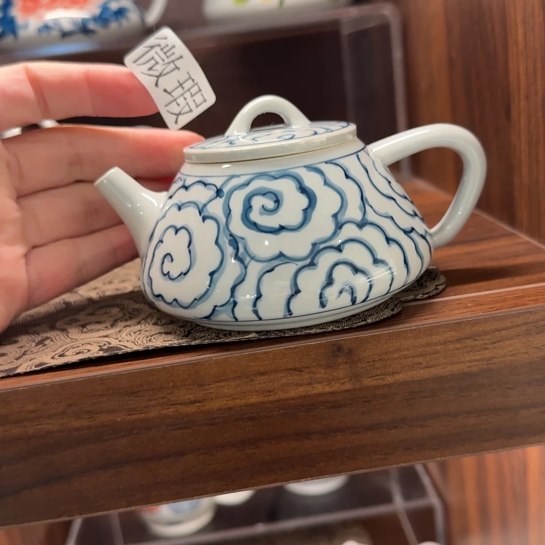 釉下手绘茶具微瑕