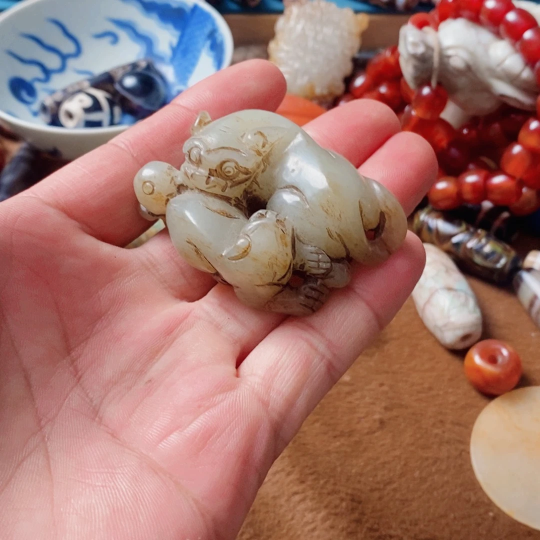 未镶嵌和田玉（糖玉）挂件