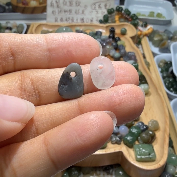 和田玉未镶嵌珠宝半成品