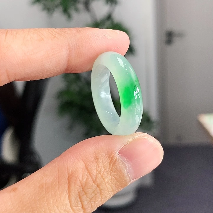 翡翠未镶嵌戒指15号