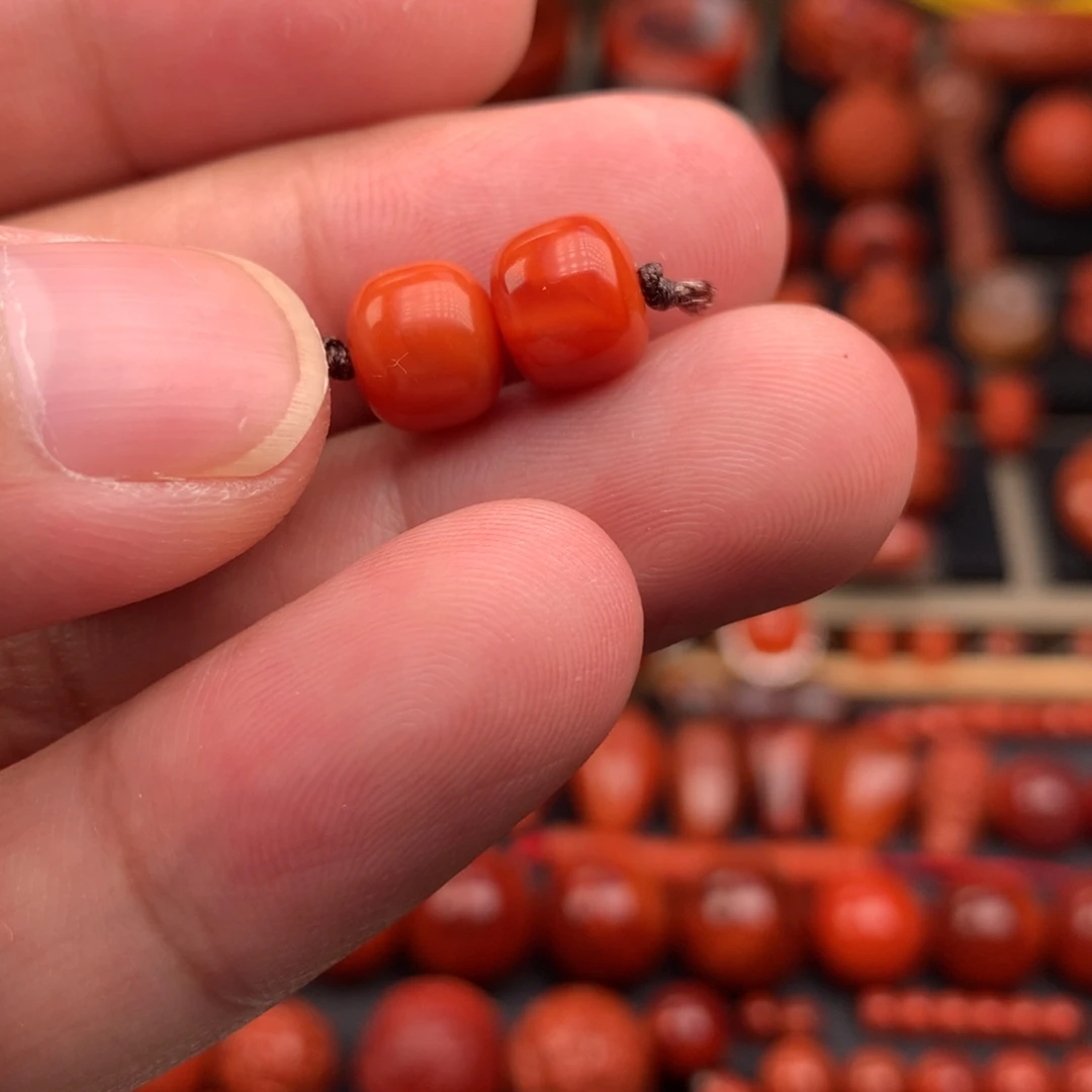 未镶嵌老型对珠8+南红玛瑙