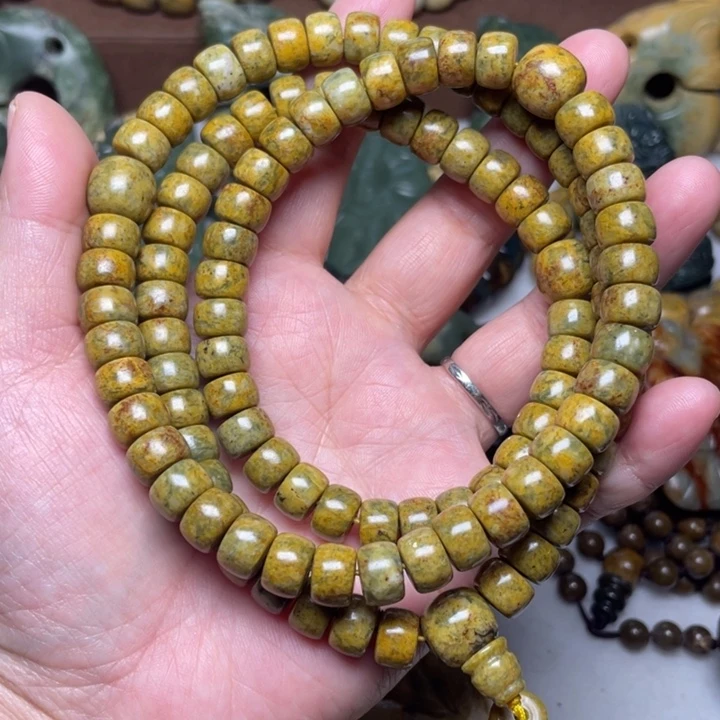 未镶嵌岫岩河磨玉（透闪石质玉）珠宝奇石人***客