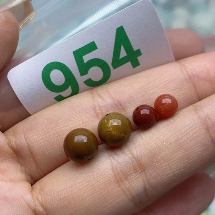 南红玛瑙未镶嵌珠宝奇石