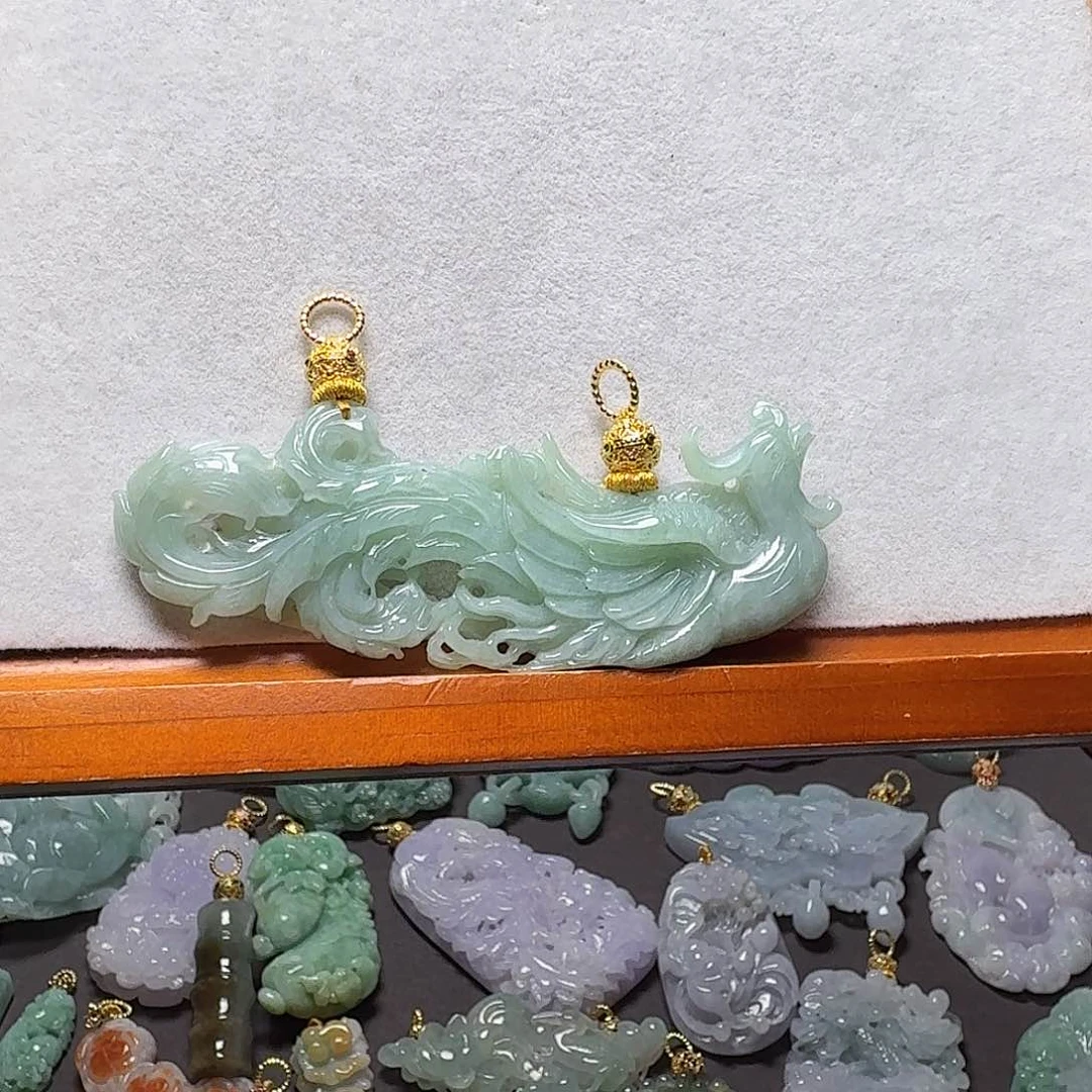 吊坠(赠链)未镶嵌翡翠