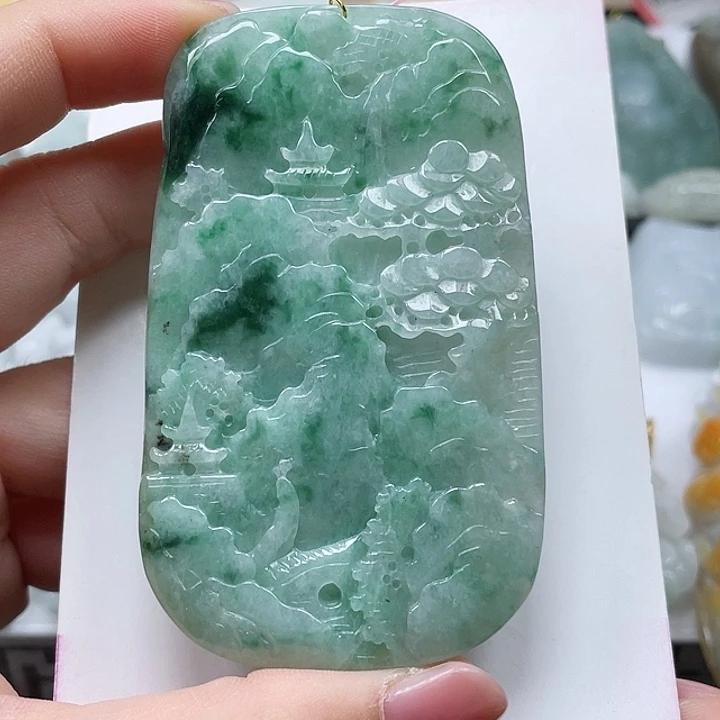 翡翠未镶嵌颈饰翡翠