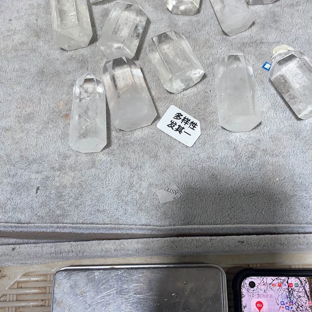 水晶摆件……未镶嵌一个