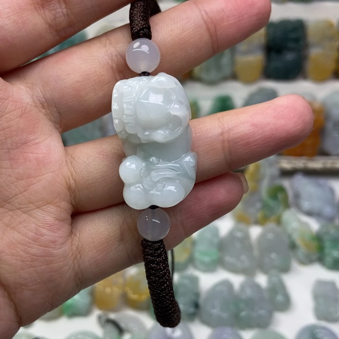 吊坠(赠链)未镶嵌翡翠