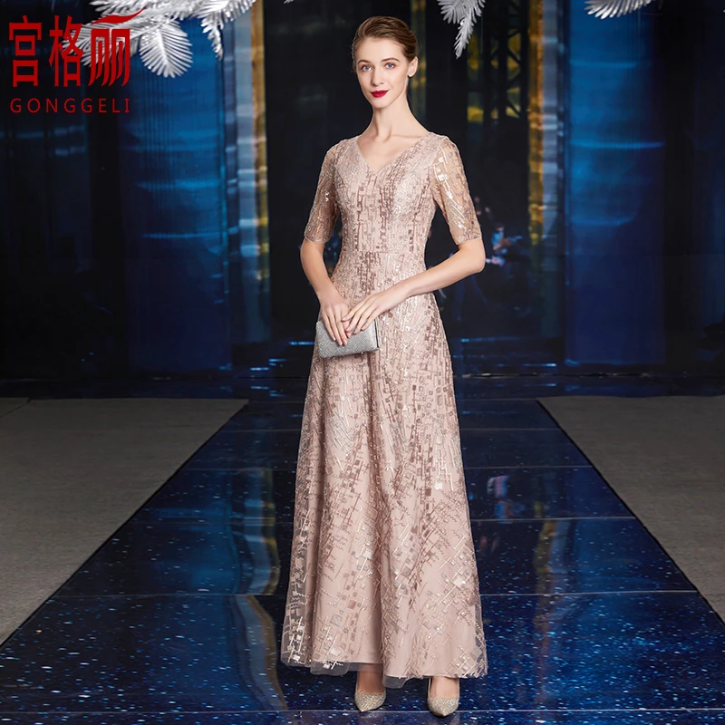 准婆婆婚礼妈妈装礼服年轻款洋气高端喜婆婆结婚宴高贵连衣裙春季