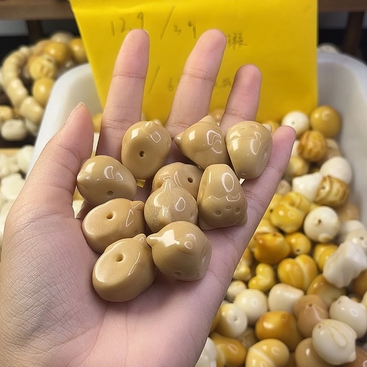 菩提根/象牙果吊坠瑕疵猫头蒜瓣