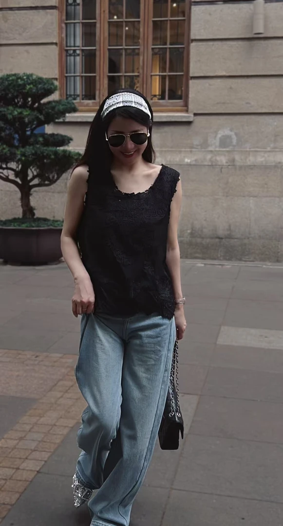 【铭尚服饰】新款吊带上架