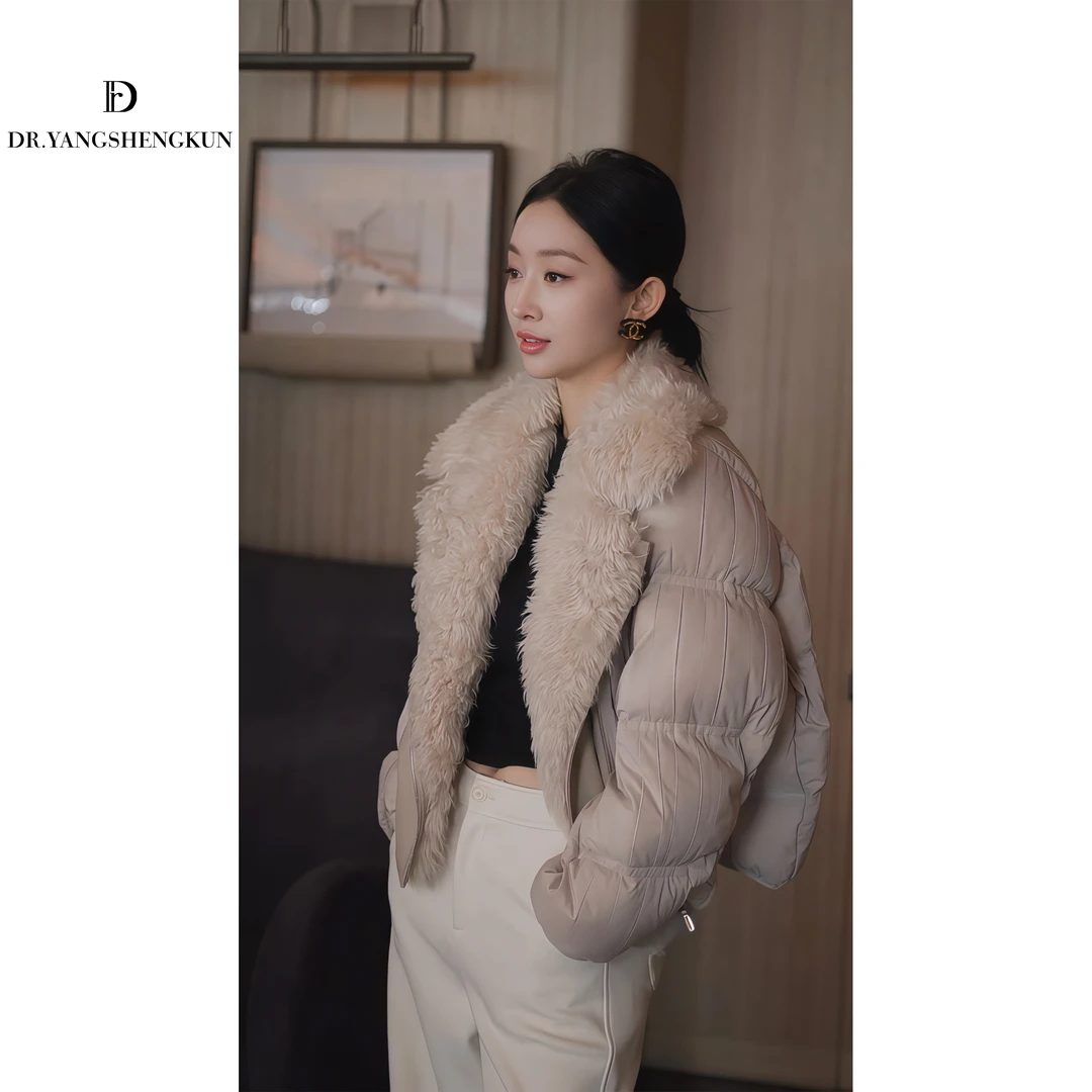 杨圣坤2025冬季新品翻领90鹅绒皮毛一体保暖加厚羽绒服TR2510212