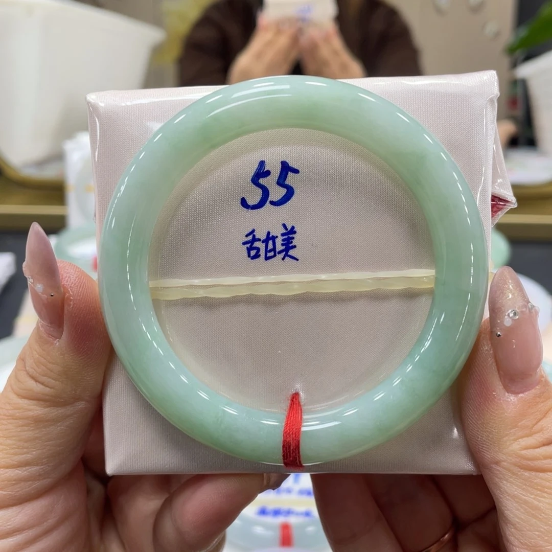 未镶嵌手镯翡翠翡翠