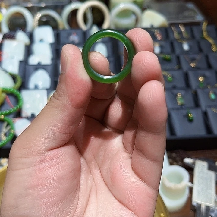 项圈未镶嵌和田玉（白玉）