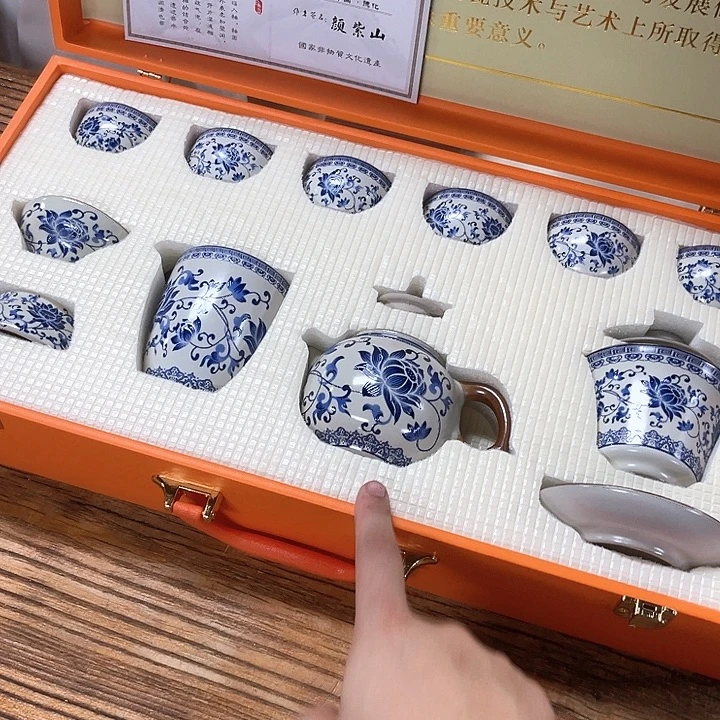孤品茶具套装等。