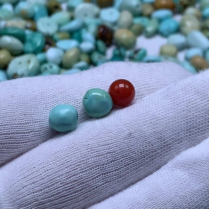 南红玛瑙未镶嵌珠宝奇石