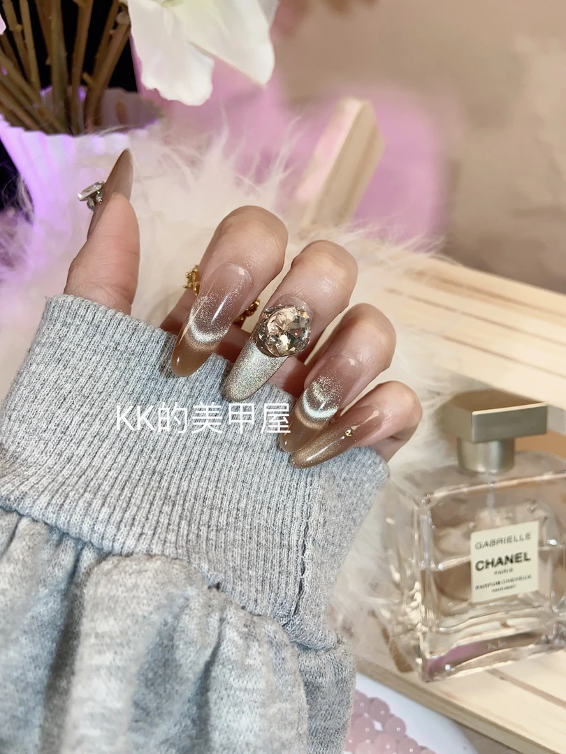 咖啡摩卡秋冬微笑法式猫方钻气质纯手工穿戴甲