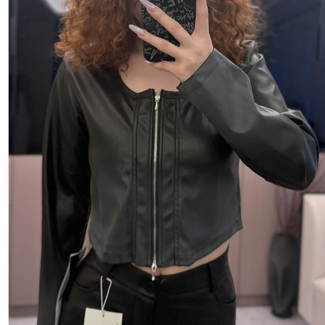 YiYomi 新款皮衣短外套修身夹克上衣女