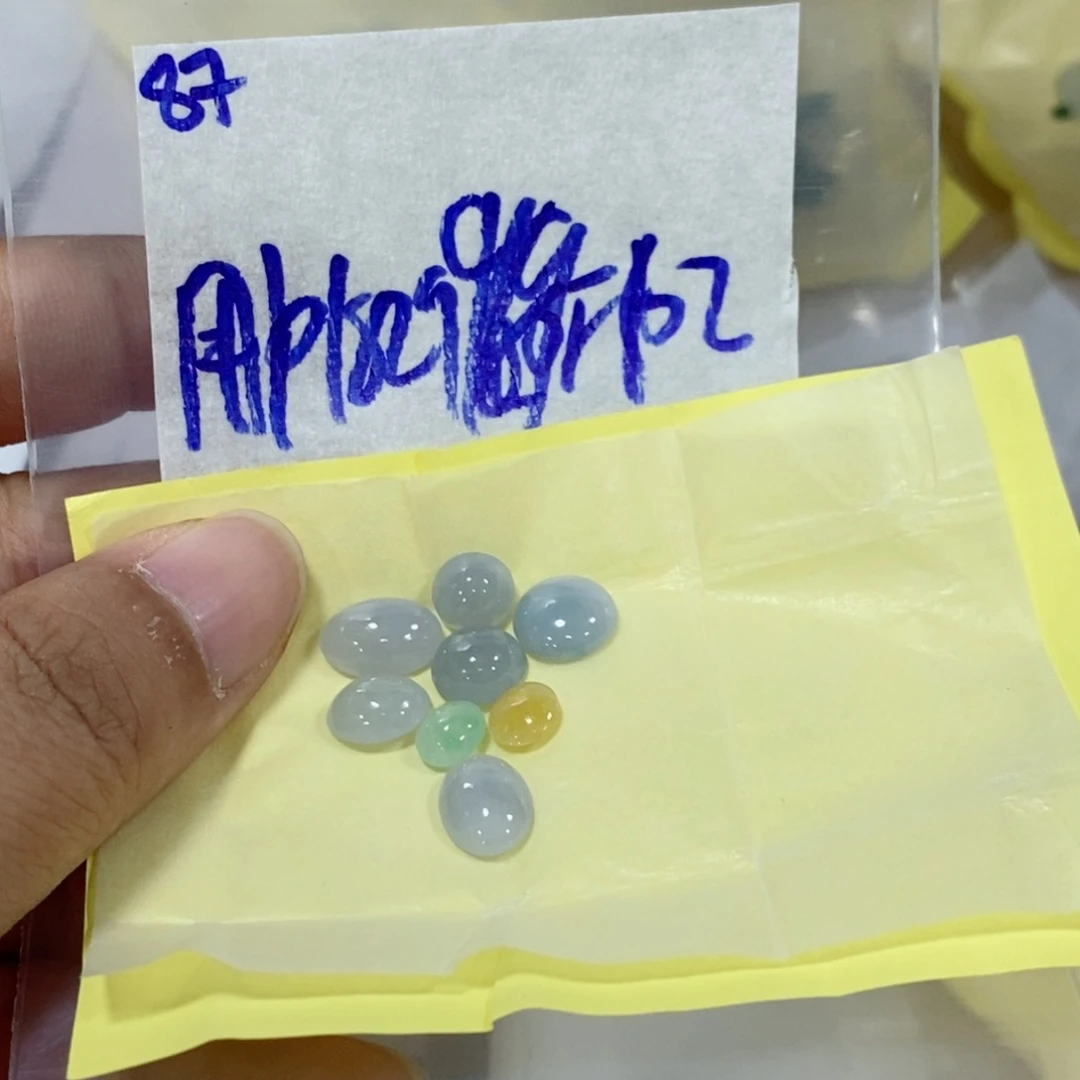 用***8定制翡翠未镶嵌我
