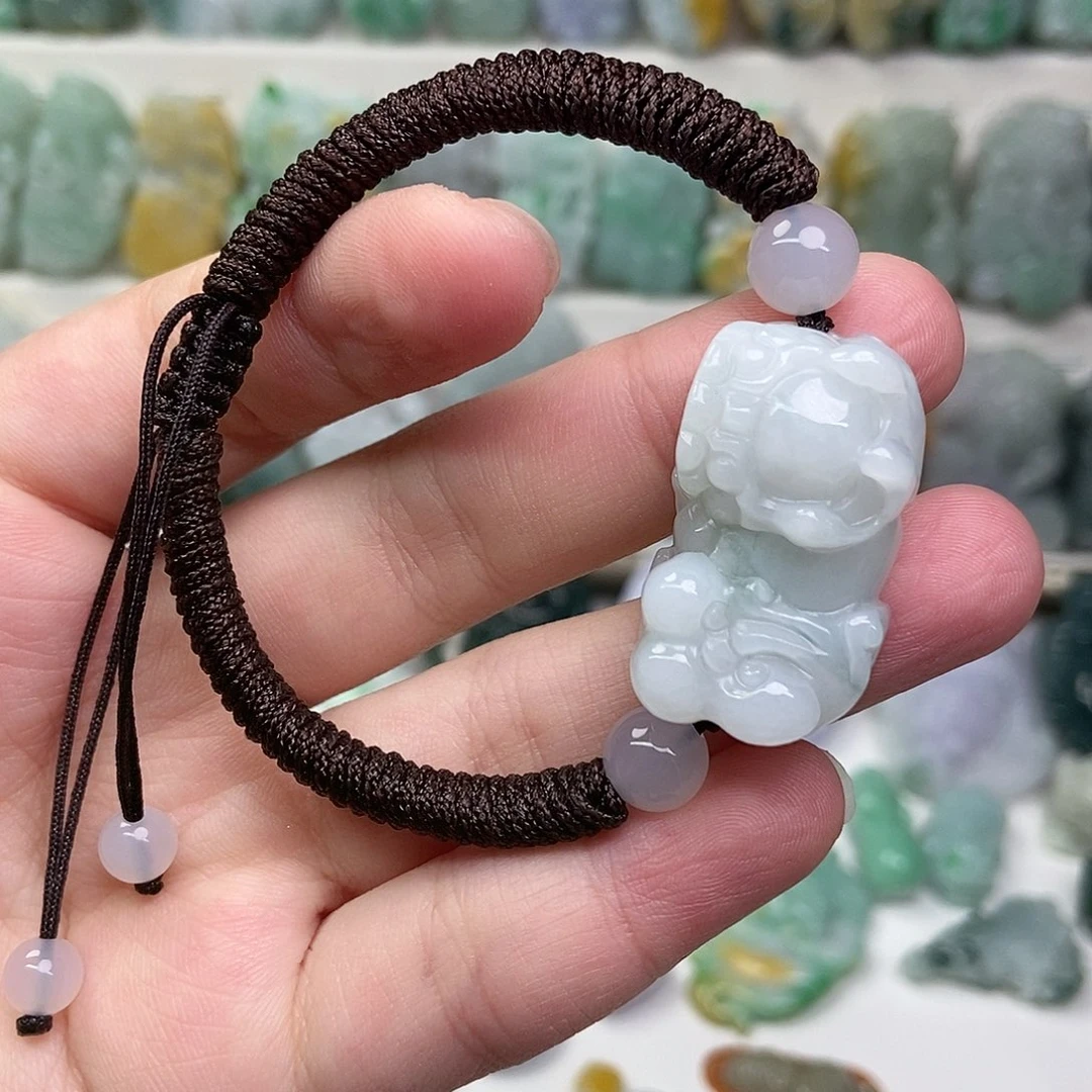 翡翠未镶嵌吊坠(赠链)