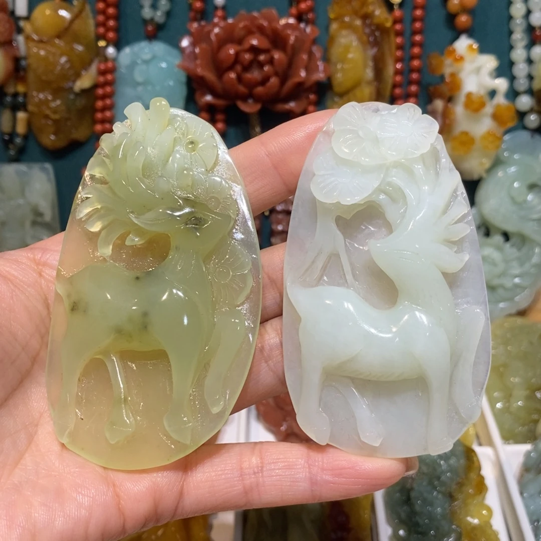 金***安蛇纹石玉未镶嵌颈饰