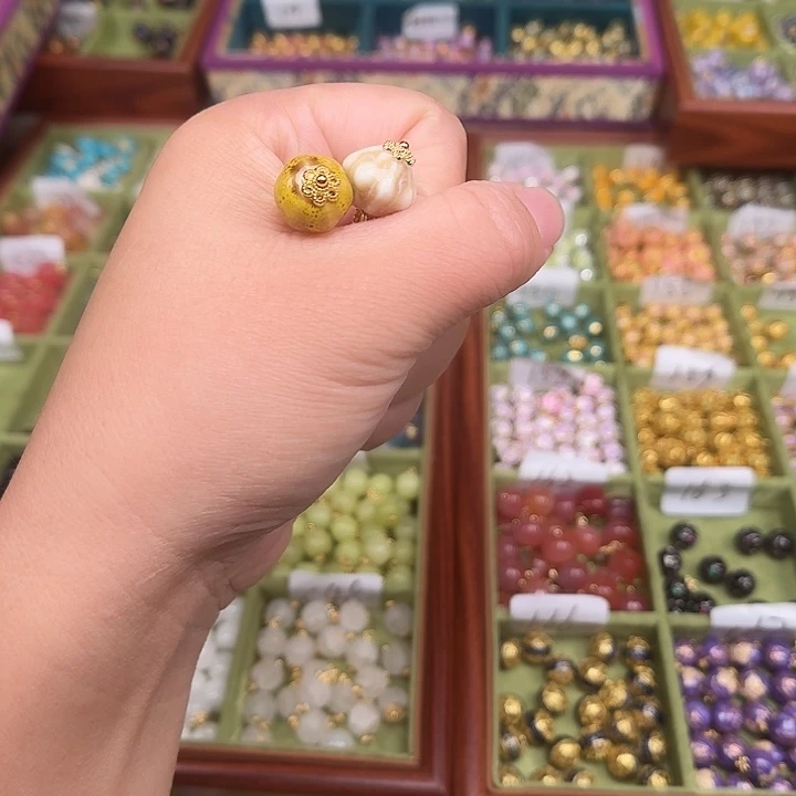 珐琅非遗传承手工圆珠扣